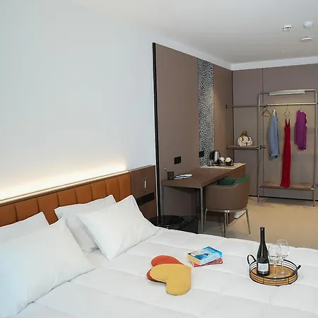 Otel Aeon Blue Selianítika
